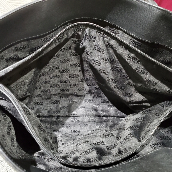 Purse - Picture 4 of 7